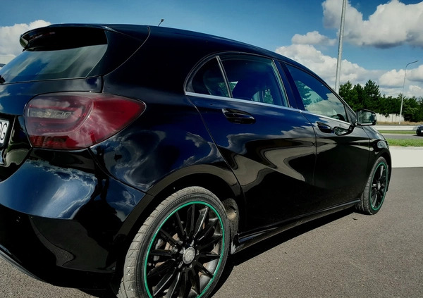 Mercedes-Benz Klasa A cena 59800 przebieg: 124000, rok produkcji 2015 z Mosina małe 254